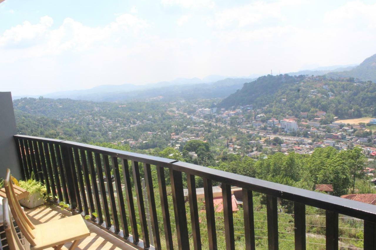 Lawan One Kandy Exterior foto