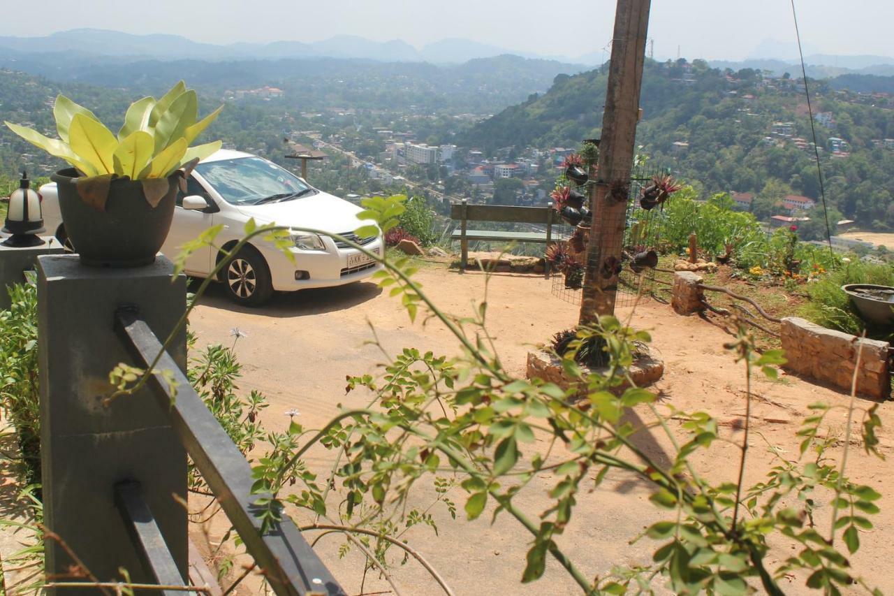 Lawan One Kandy Exterior foto
