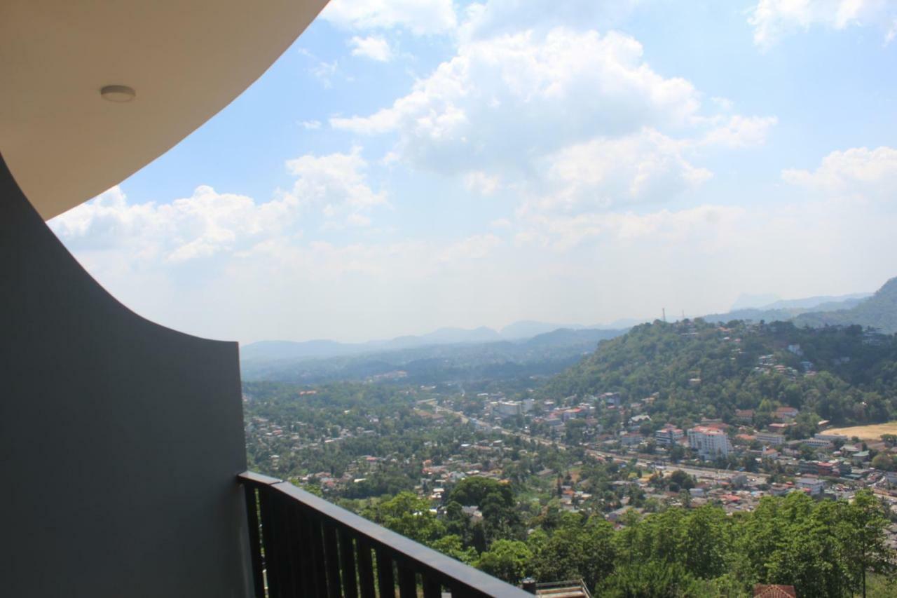 Lawan One Kandy Exterior foto